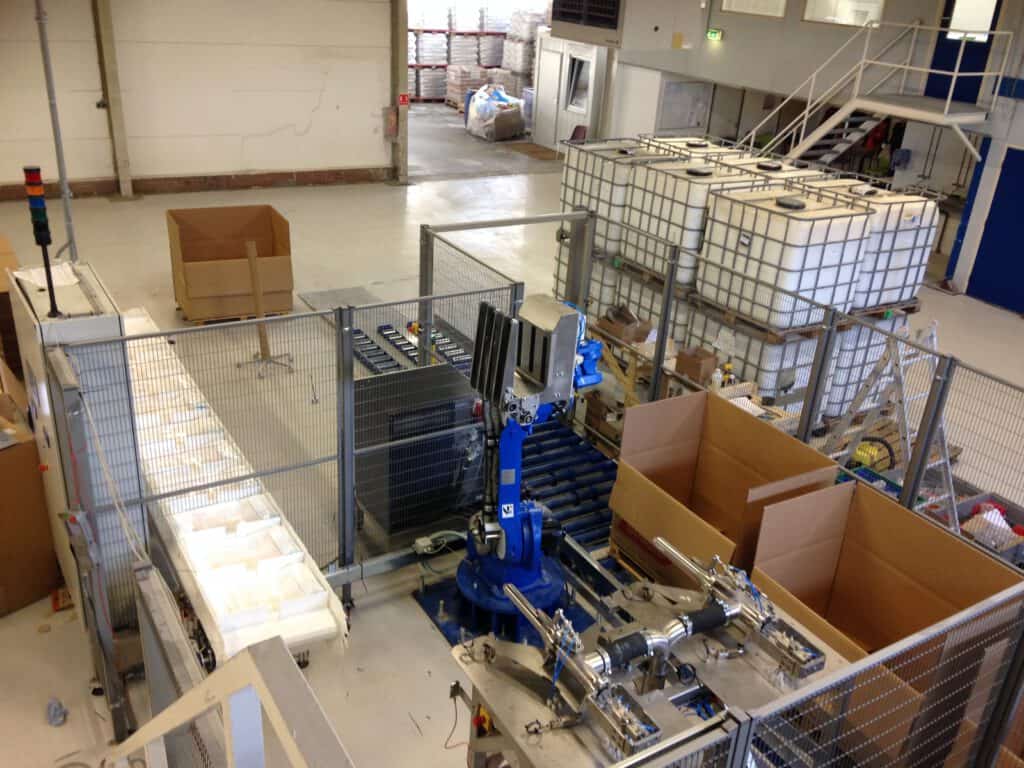 Ventielzakken afvul machine en palletiseer robot